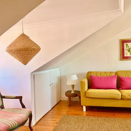 Alfama View Apartment