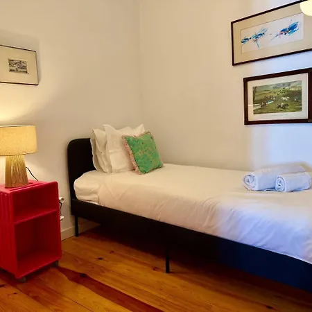 Lisboalfama 3. Amazing River View! Apartamento *