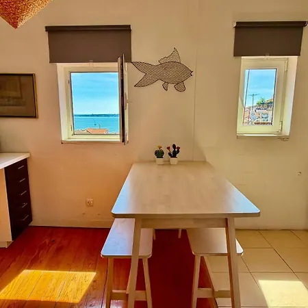 Apartamento Lisboalfama 3. Amazing River View! *
